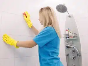 deep clean bathroom